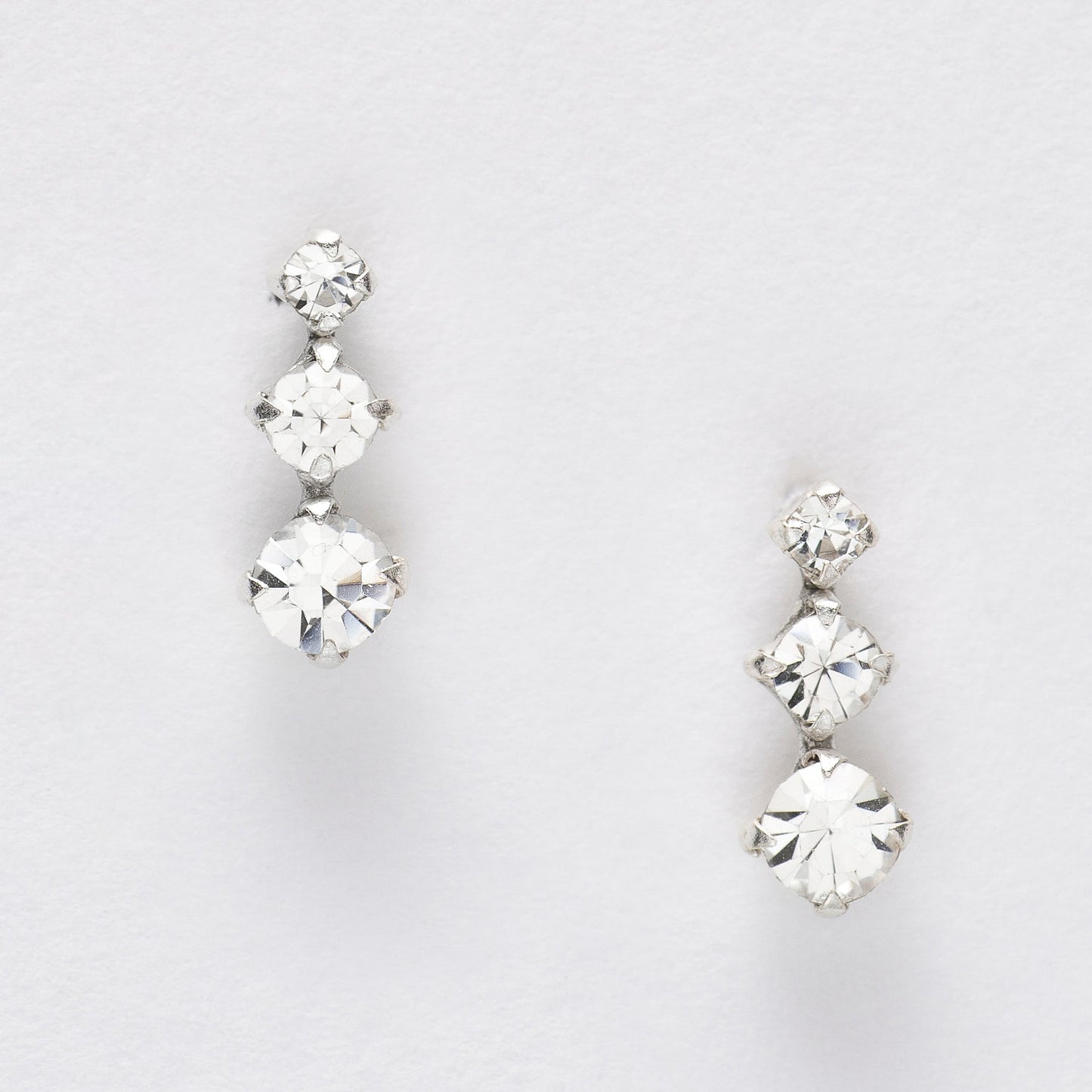 Scatola per orecchini in argento con scheda Scarpe con fiocco rosa