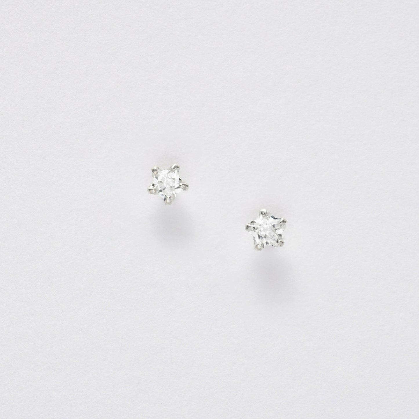 Silver Star Stud Earrings – Hypoallergenic Crystal Cubic Zirconia Jewelry - Crumble and Core